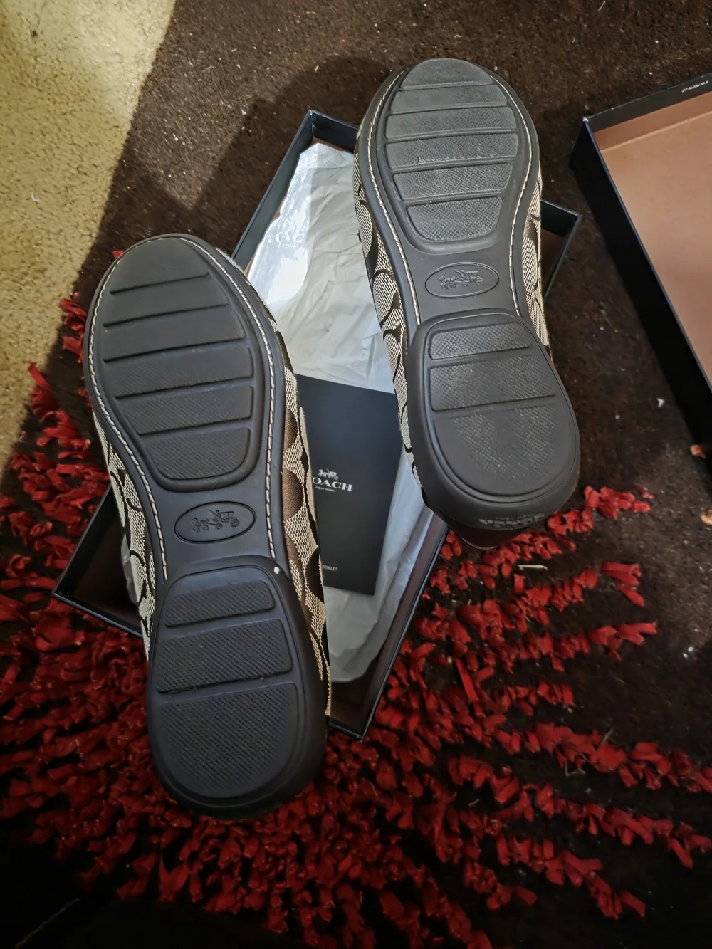 Coach Womens Signature Logo Loafers in Black/Tan